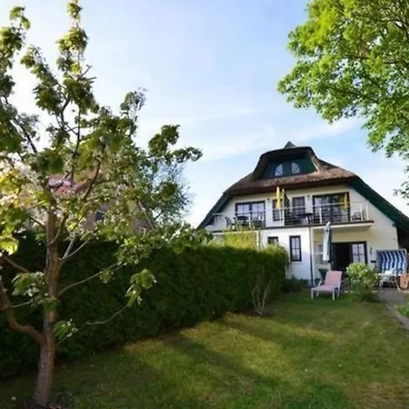 In Mit Terrasse, Garten Und Grill Gross Zicker